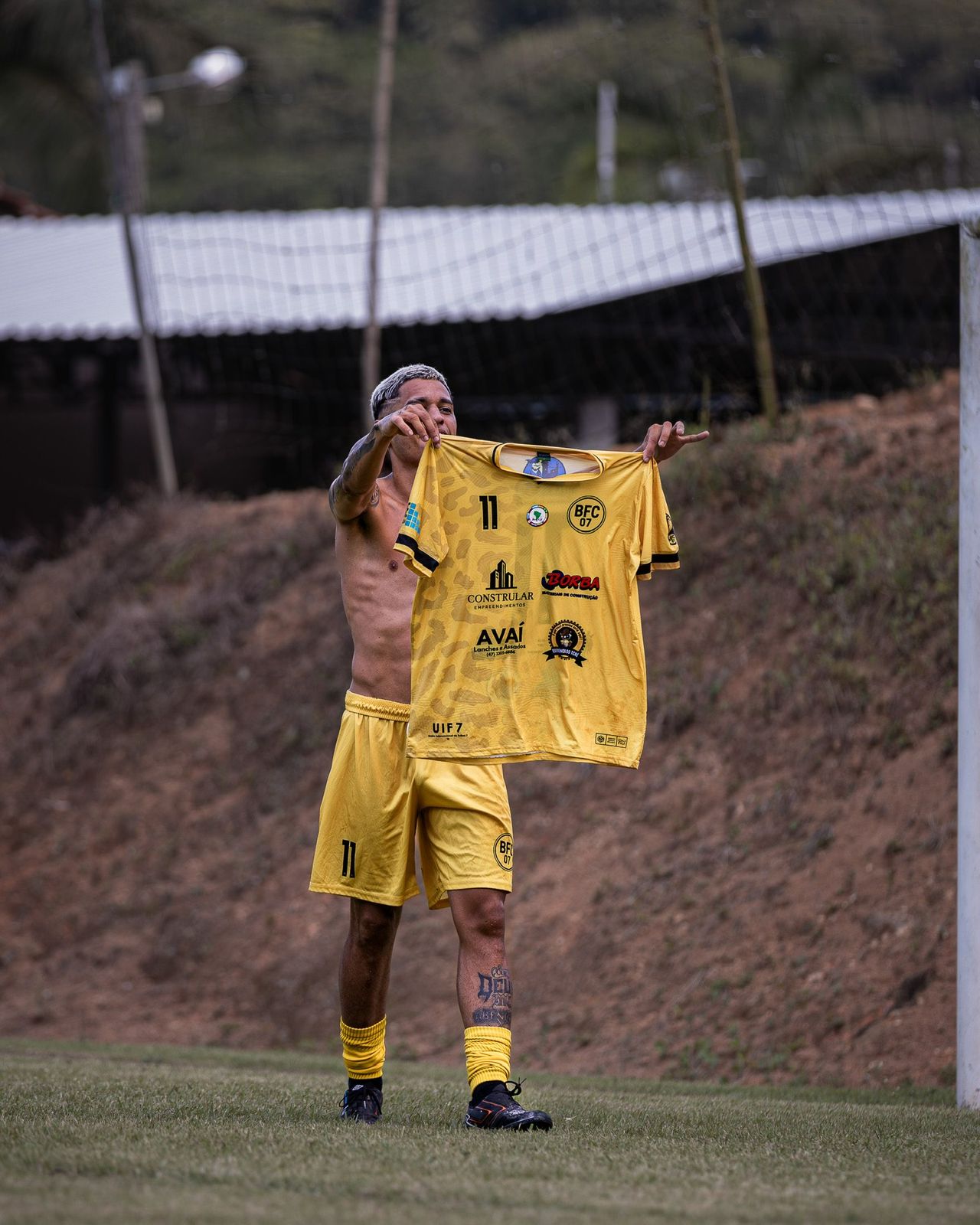 Camisa oficial